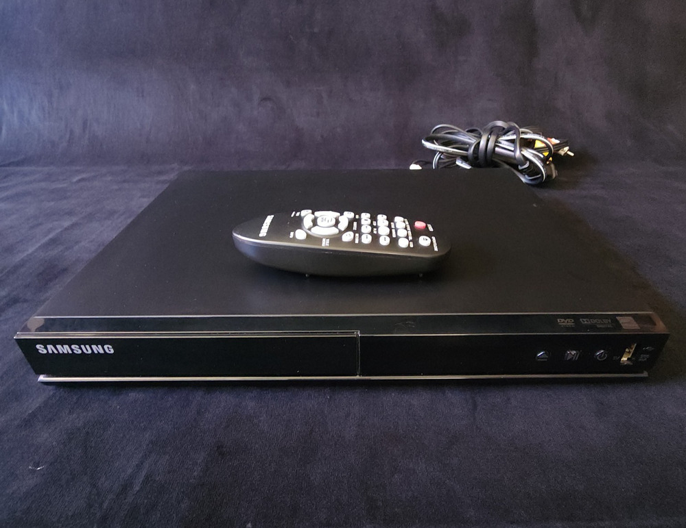 Samsung DVD-E360 Digital Video Disc DVD Player w/ Remote Control & RCA Cables
